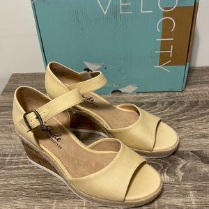 LifeStride Women's Go for It Espadrille Wedge Sandal size 8 W